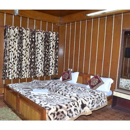 Hotel Rock Stone Mussoorie Ngoại thất bức ảnh